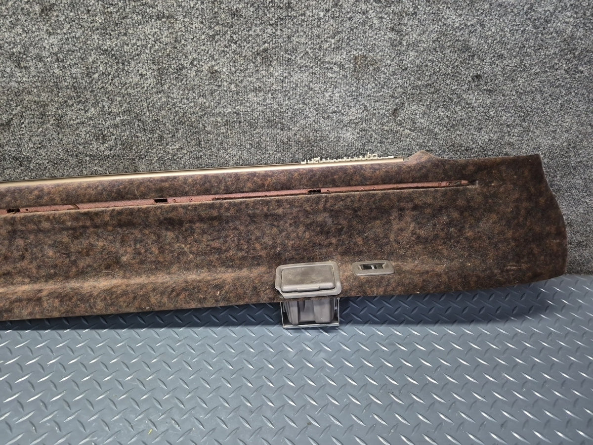 94-95 Toyota Hiace KZH106W Rear Left Quarter Panel Trim Set Brown Damaged