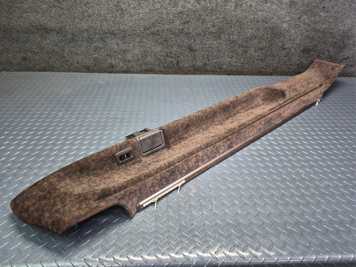 94-95 Toyota Hiace KZH106W Rear Left Quarter Panel Trim Set Brown Damaged