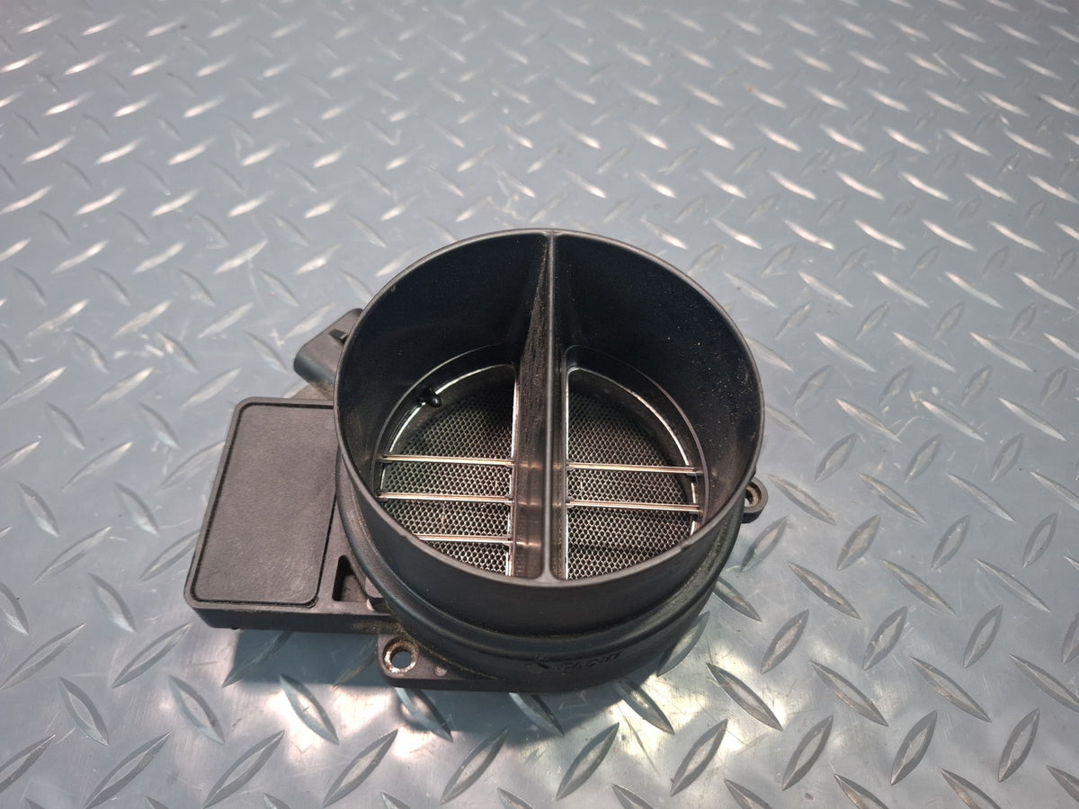 2003-2007 Hummer H2 Mass Air Flow Meter MAF Sensor
