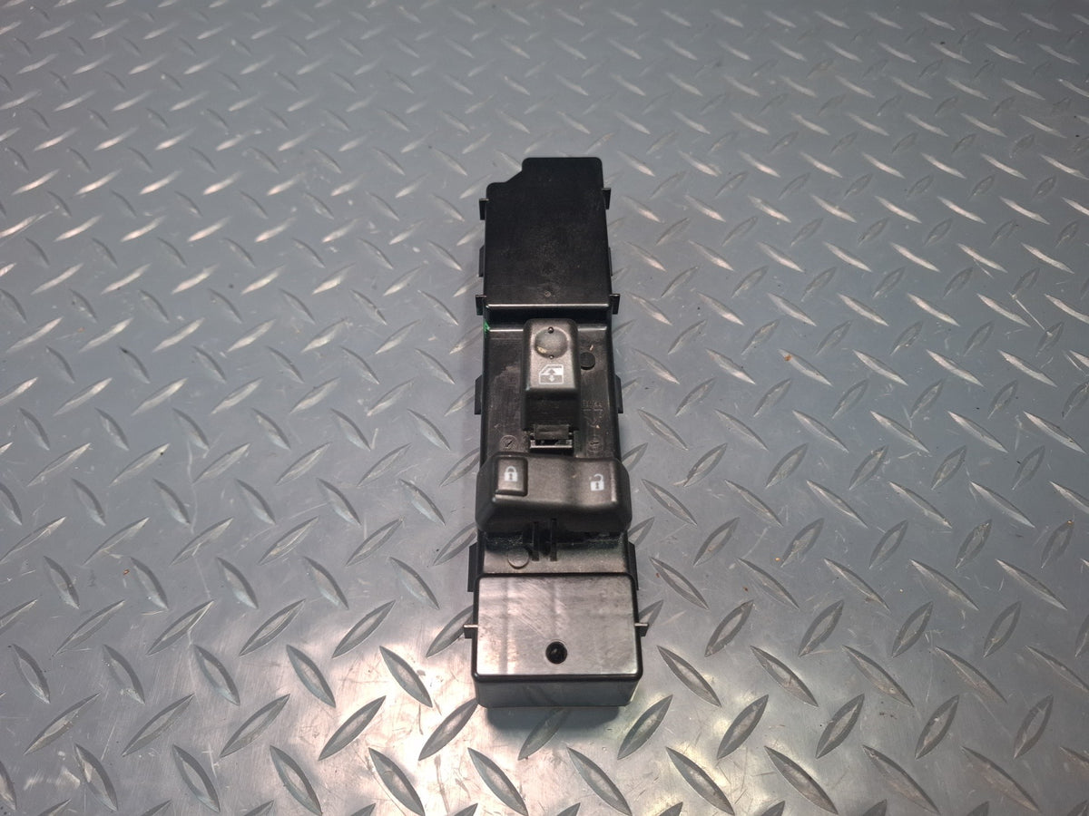 2005-2007 Hummer H2 Front Right Side Door Power Window Mirror Switch 15262336