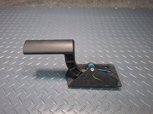 2003-2007 Hummer H2 Front Right Pass Side Door Interior Handle