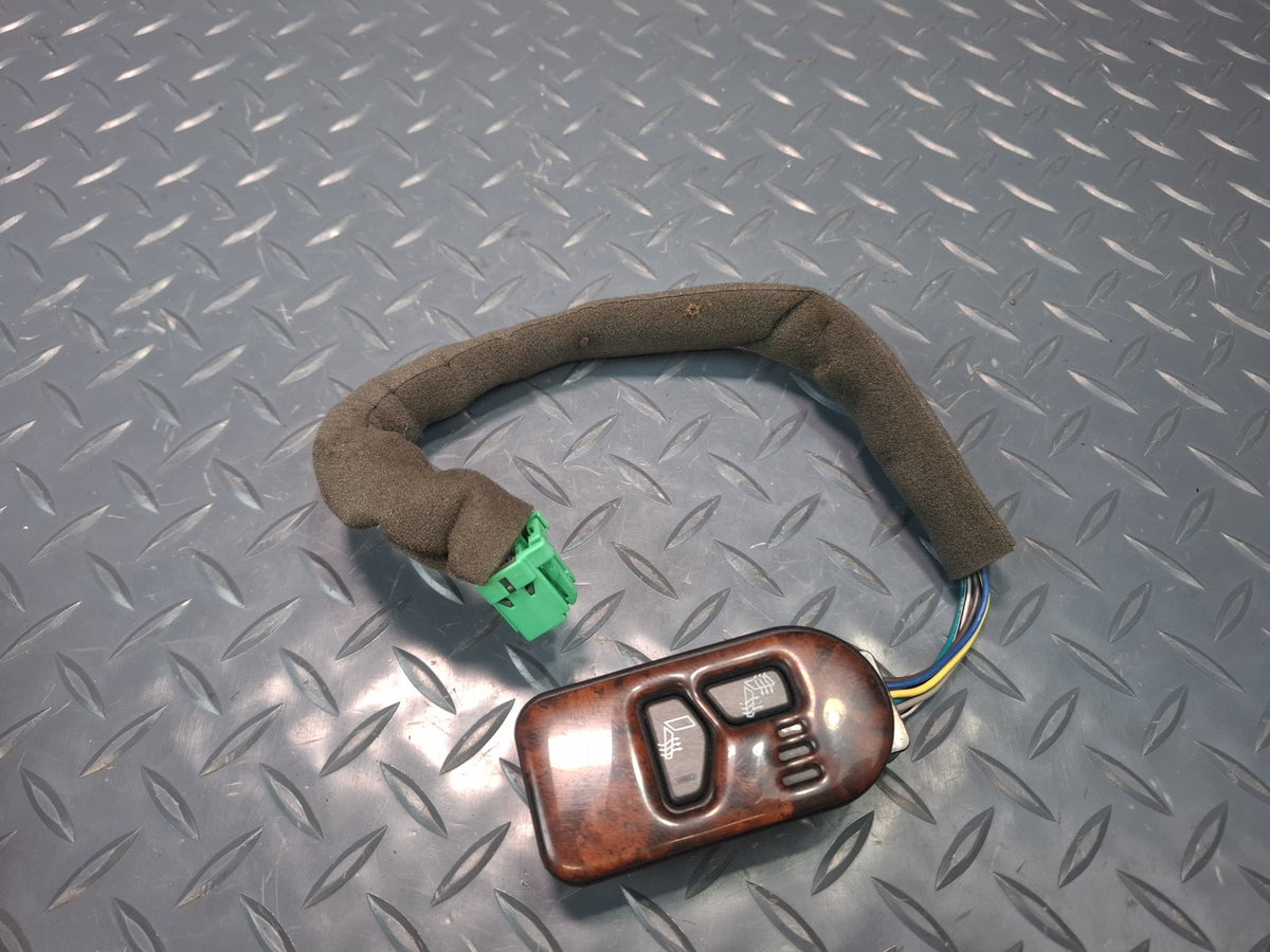 2005-2007 Hummer H2 Front Right Pass Side Door Seat Heat Heater Switch