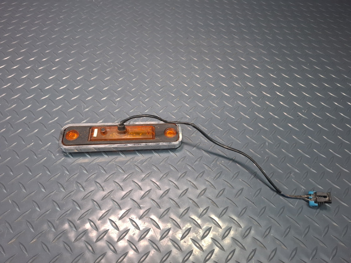 2003-2009 Hummer H2 Front Left Side Fender Panel Marker Lamp Light