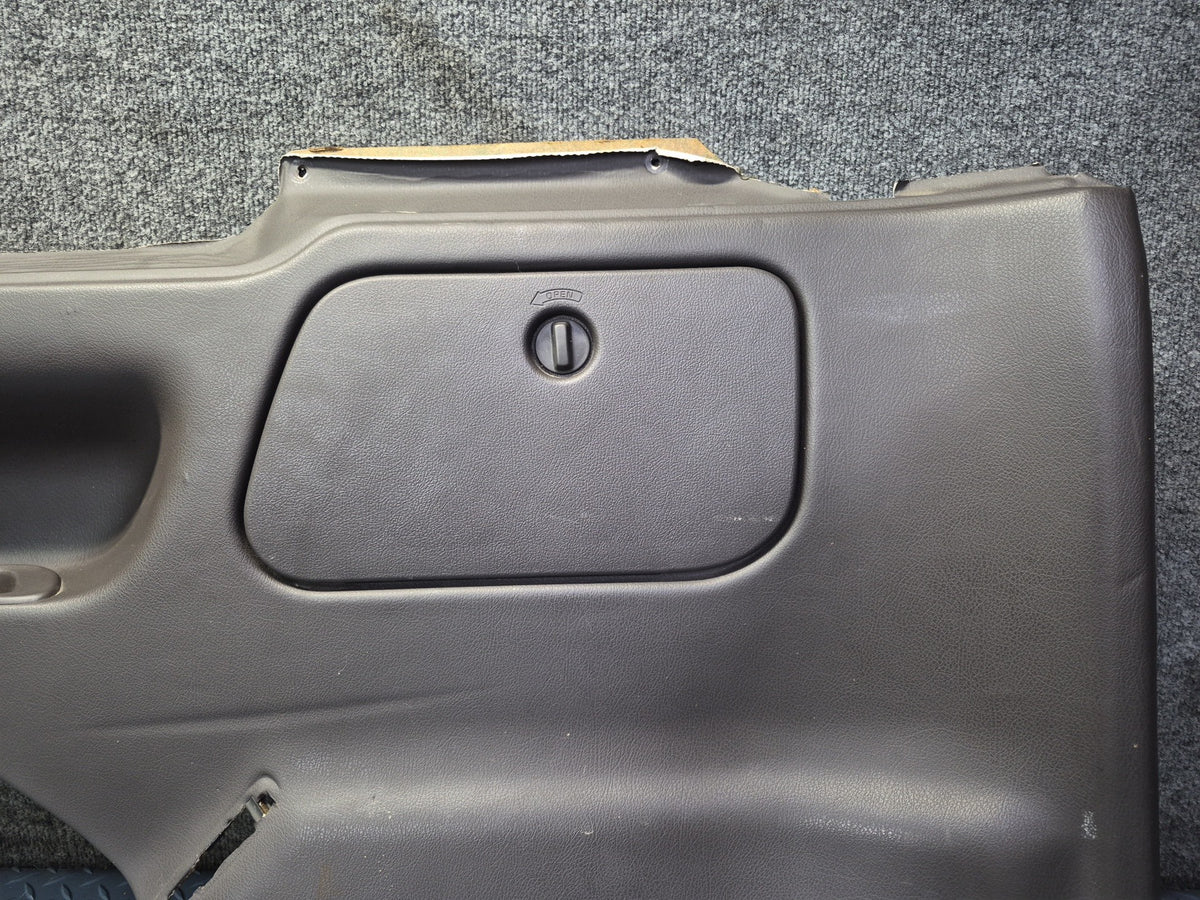 93-95 Toyota Hiace KZH106W Rear Right Third ROW Lower Trim Panel Brown Damaged