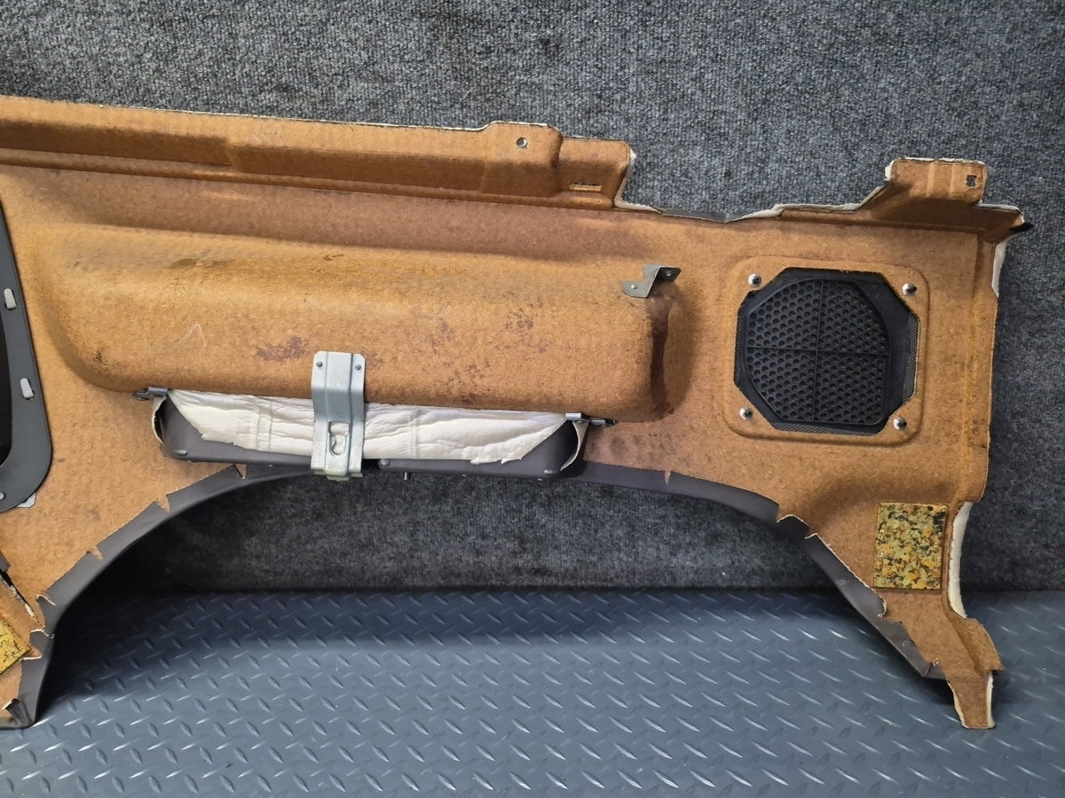 93-95 Toyota Hiace KZH106W Rear Right Third ROW Lower Trim Panel Brown Damaged