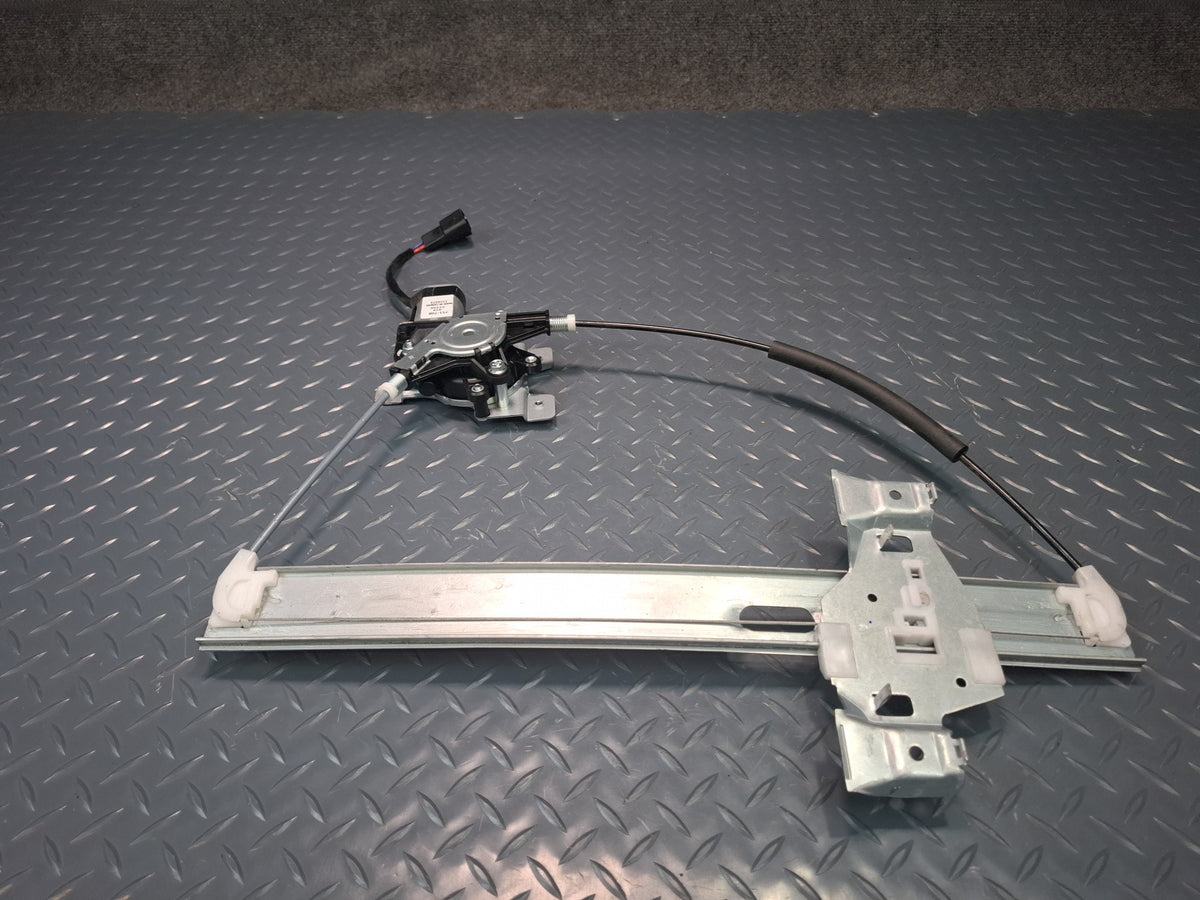 2003-2009 Hummer H2 Rear Right Side Door Window Regulator w Motor
