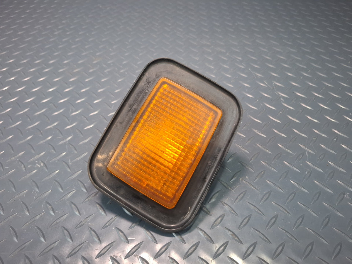 2003-2009 Hummer H2 Front Left Side Turn Signal Parking Light Lamp