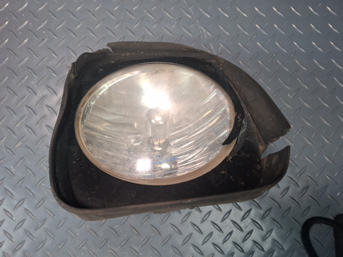 2003-2007 Hummer H2 Front Left & Right Halogen Headlight Lamp Set of 2