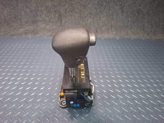 93-95 Toyota Hiace KZH106 A/T Automatic Transmission Shifter w Knob Assembly OEM