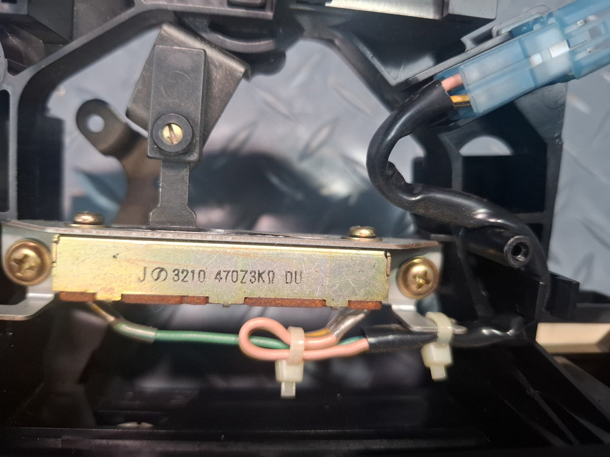 89-95 Toyota Hiace KZH106W A/C Heater Climate Control Switch Panel OEM