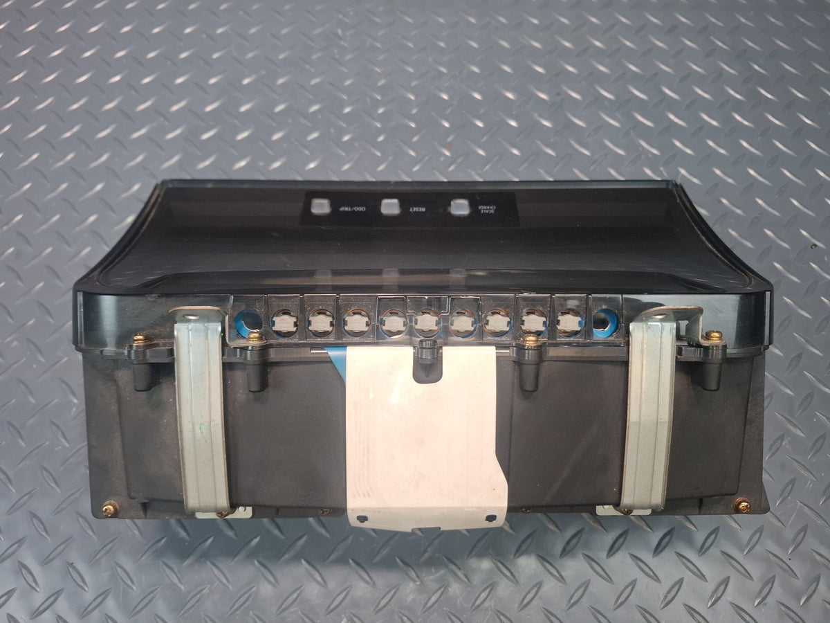 94-95 Toyota Hiace KZH106W 1KZTE 4WD AT Instrument Cluster Gauge Speedometer OEM