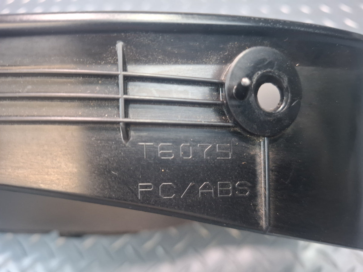 02-05 Ford Thunderbird Instrument Cluster Speedometer Trim Bezel Panel OEM