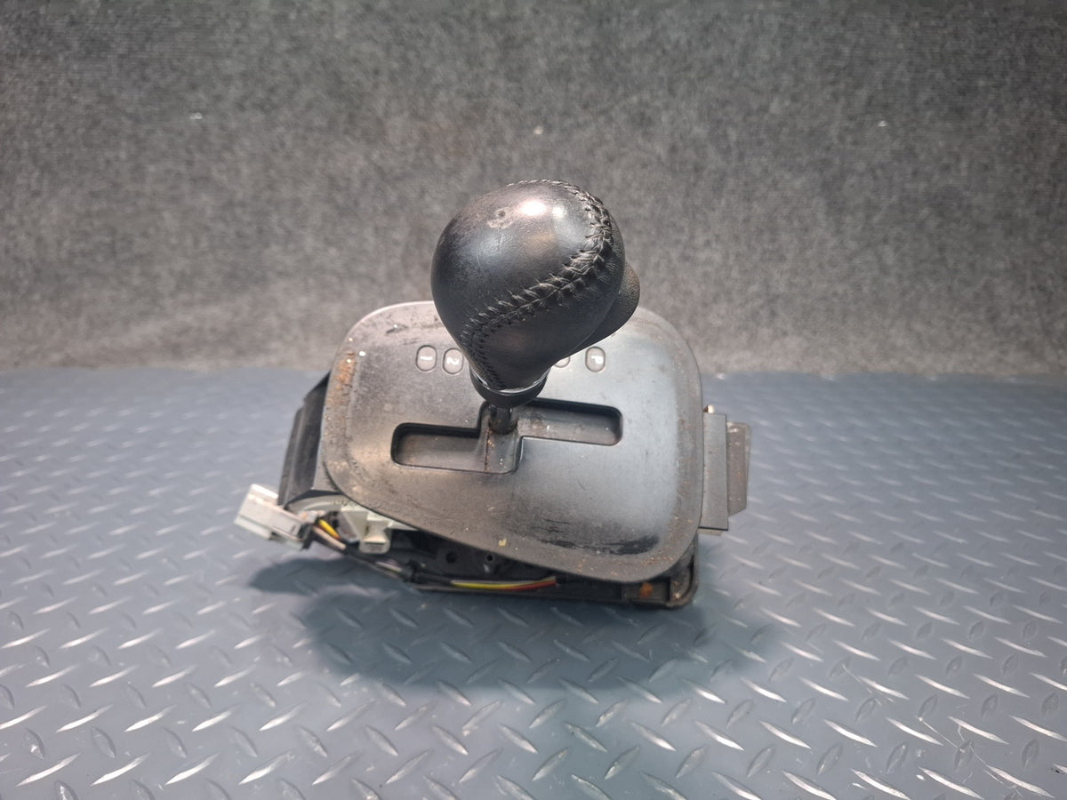 02-05 Ford Thunderbird A/T Automatic Transmission Shifter Assembly OEM
