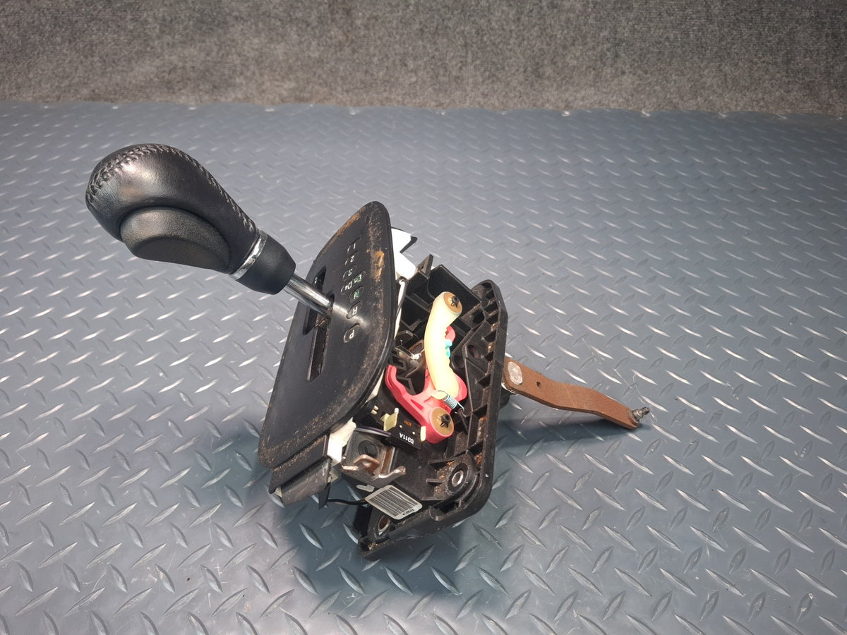 02-05 Ford Thunderbird A/T Automatic Transmission Shifter Assembly OEM