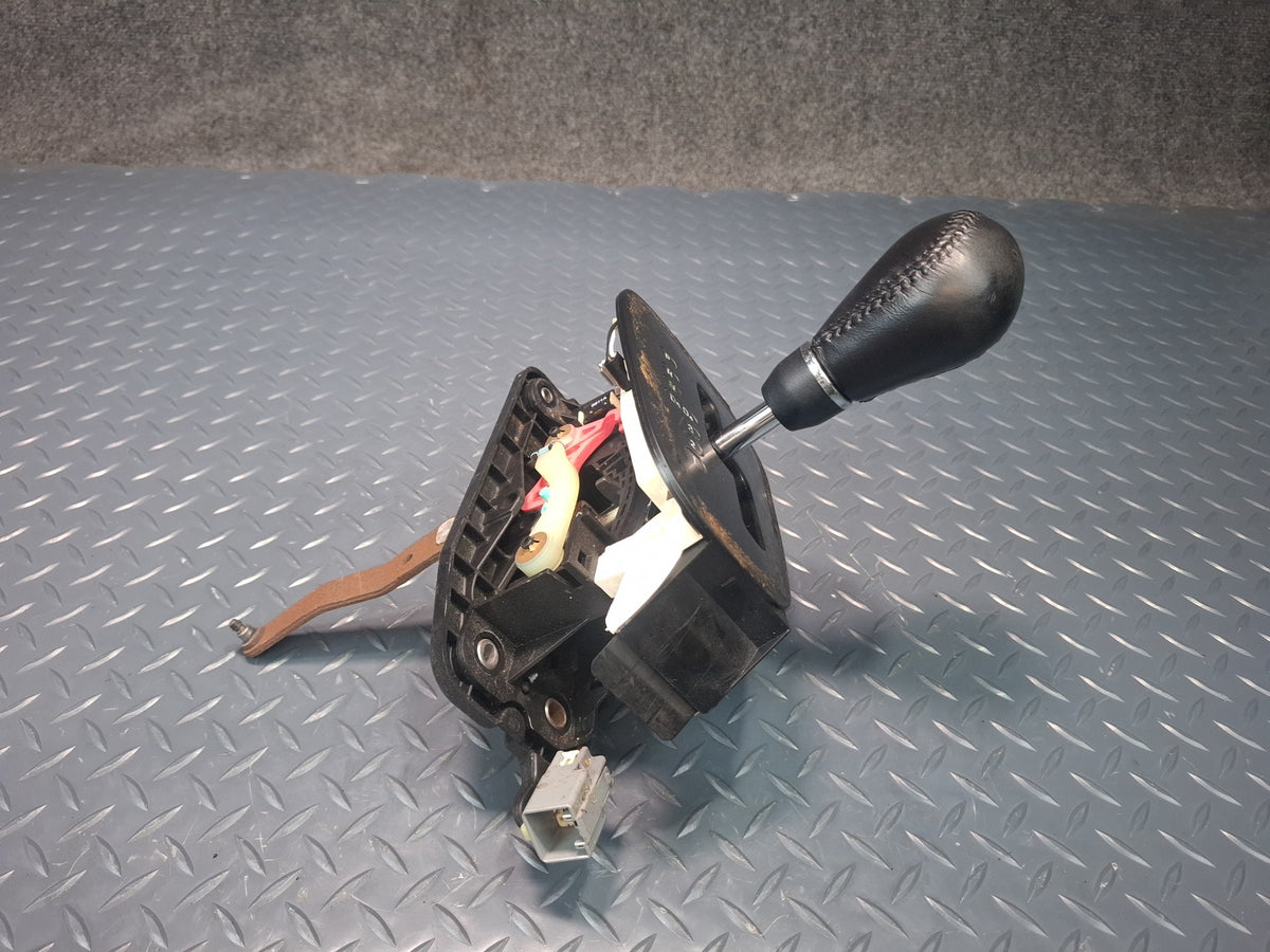 02-05 Ford Thunderbird A/T Automatic Transmission Shifter Assembly OEM