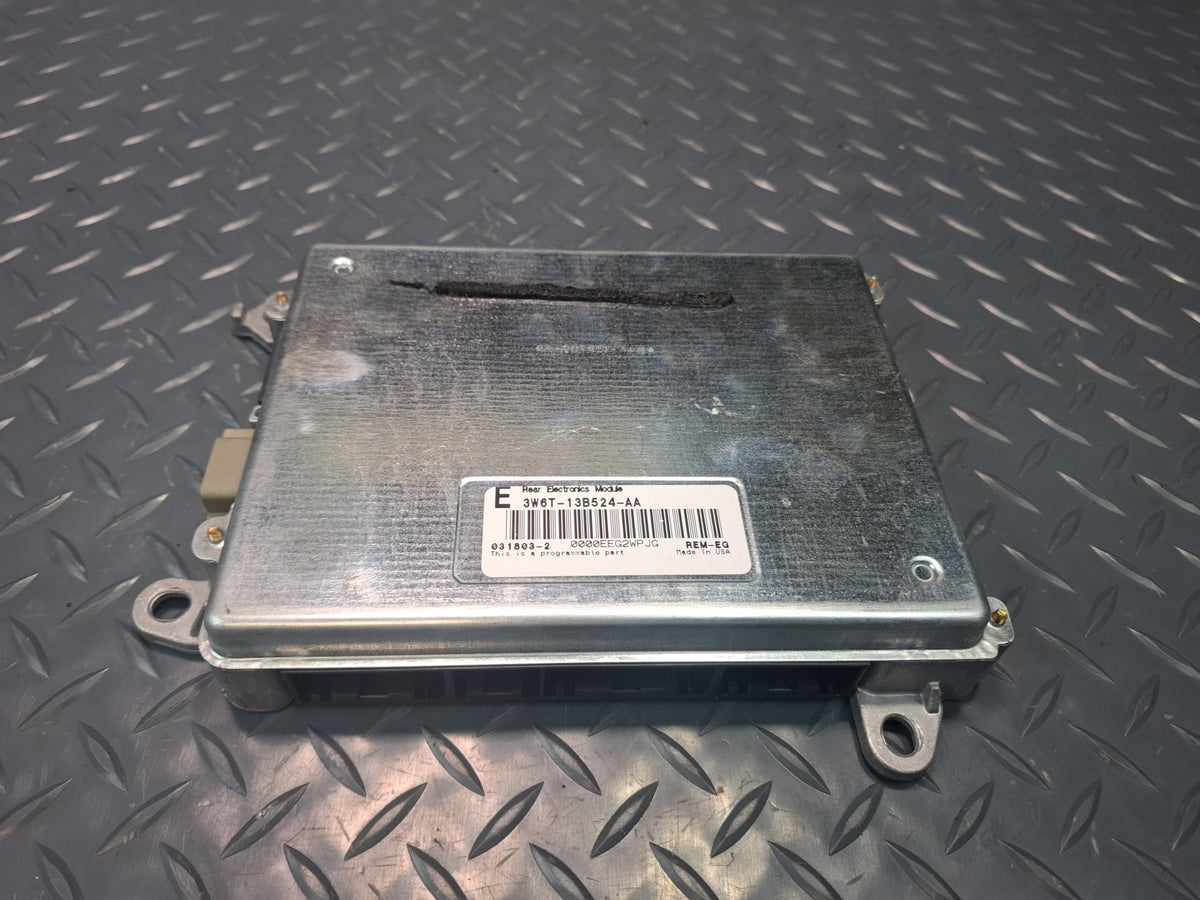 03-05 Ford Thunderbird Rear Lighting Lamp Control Module 33K 3W6T-13B524-AA OEM