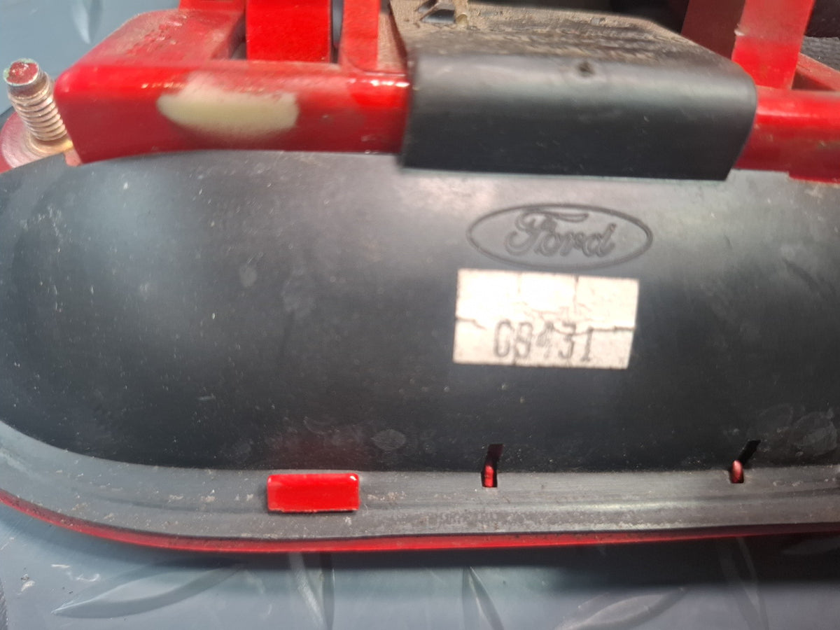 02-05 Ford Thunderbird Right Passenger Door Exterior Handle RED OEM