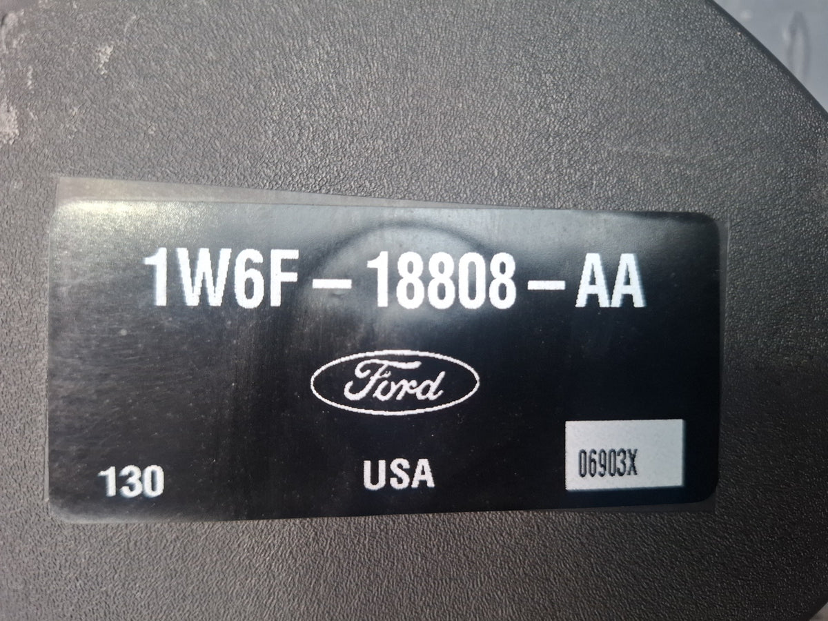 02-05 Ford Thunderbird Set of 2 Rear Left & Right Speaker 1W6F-18808-AA OEM