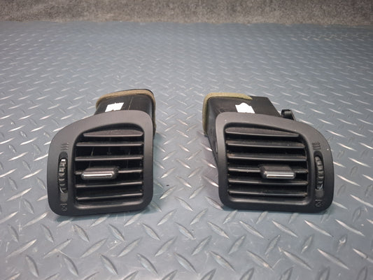 02-05 Ford Thunderbird Set of 2 Front Left & Right Dash A/C Air Vent Grille OEM