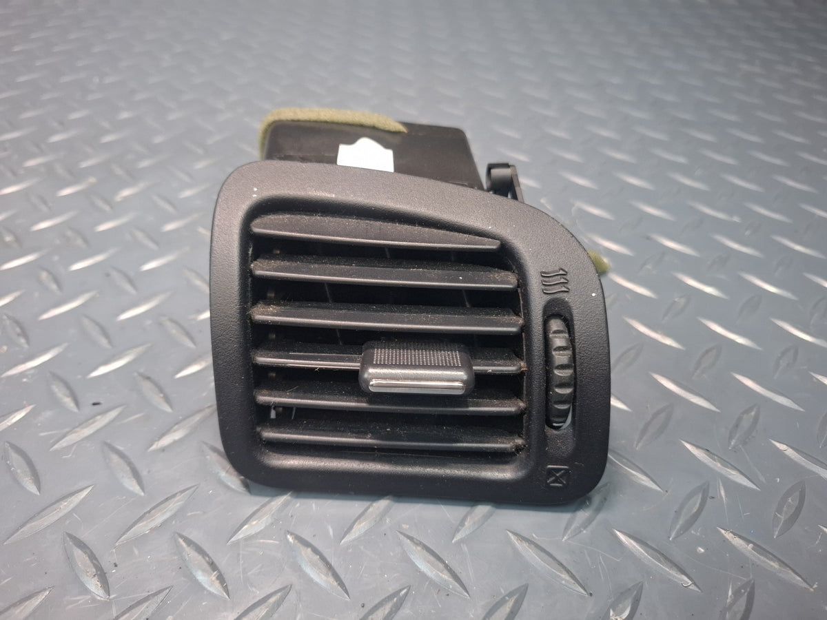 02-05 Ford Thunderbird Set of 2 Front Left & Right Dash A/C Air Vent Grille OEM