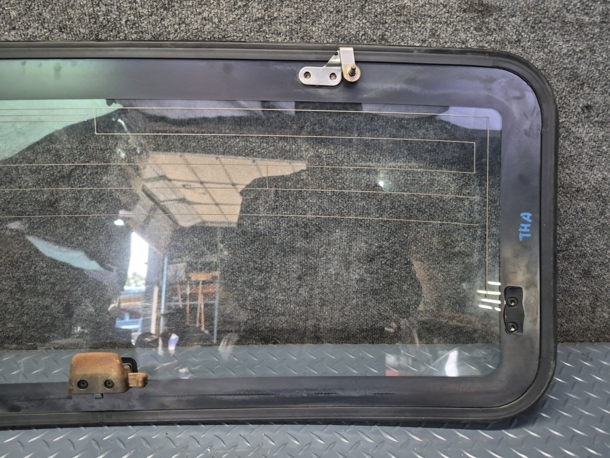 94-96 Toyota Hiace KZH106W Front Upper Sunroof Moon Roof Window Glass OEM