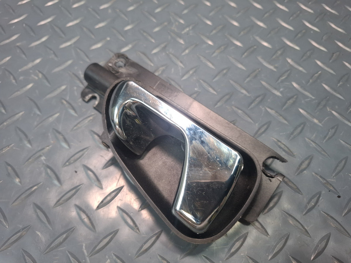 02-05 Ford Thunderbird Right Passenger Door Interior Handle Damaged