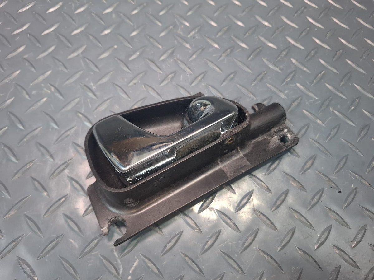 02-05 Ford Thunderbird Right Passenger Door Interior Handle Damaged
