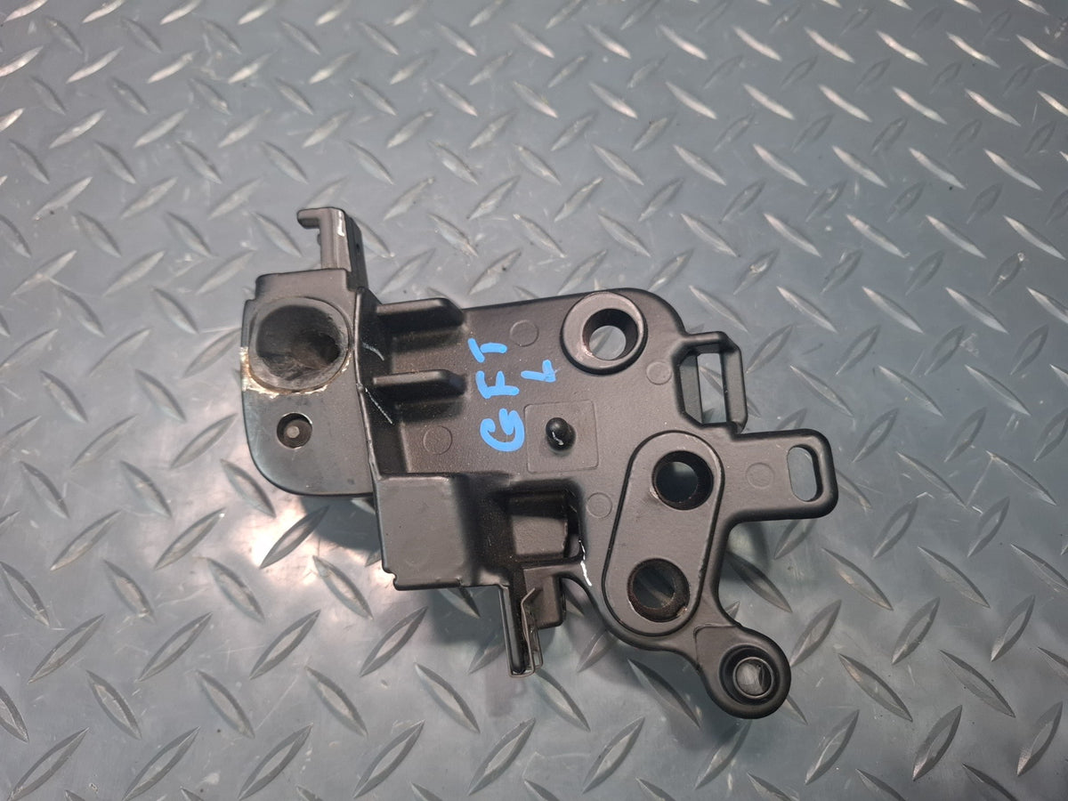 02-05 Ford Thunderbird Set of 2 Convertible Windshield Lock Latch Receiver OEM