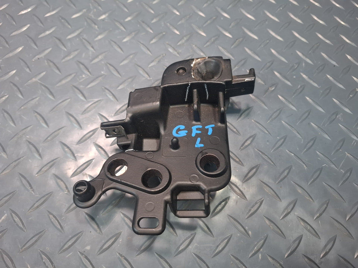 02-05 Ford Thunderbird Set of 2 Convertible Windshield Lock Latch Receiver OEM