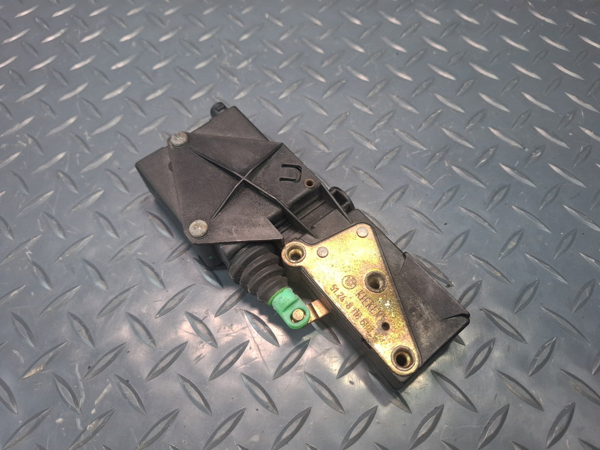 1991-1997 BMW E31 840Ci Rear Trunk Lid Lock Latch Actuator 8118688