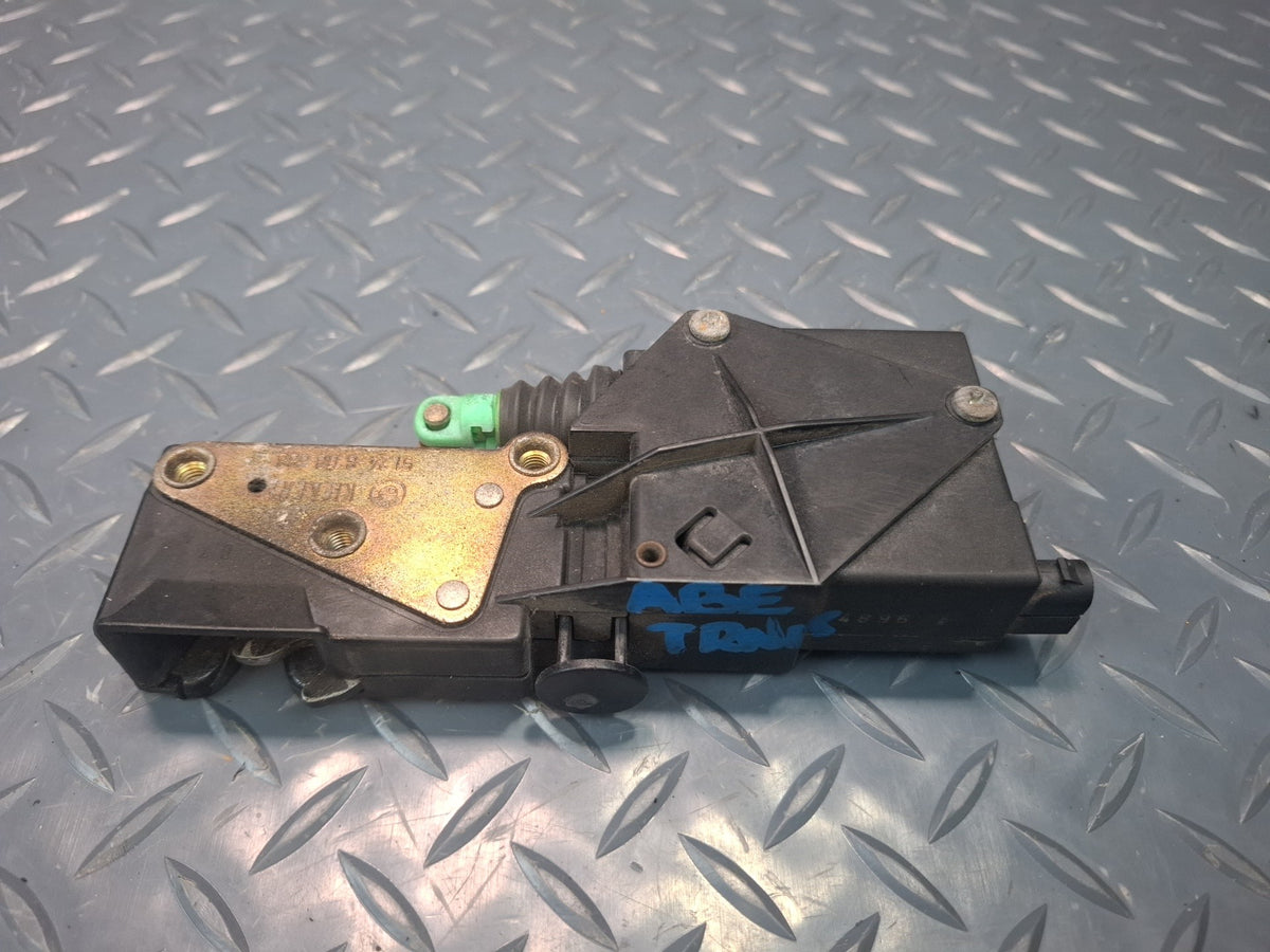1991-1997 BMW E31 840Ci Rear Trunk Lid Lock Latch Actuator 8118688