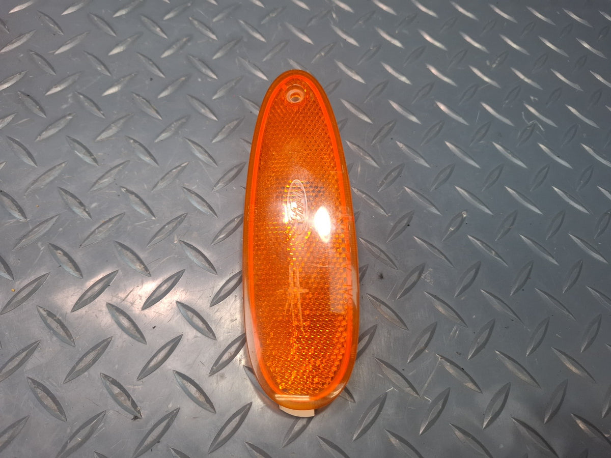02-05 Ford Thunderbird Front Left & Right Side Marker Light Lamp Set Damaged