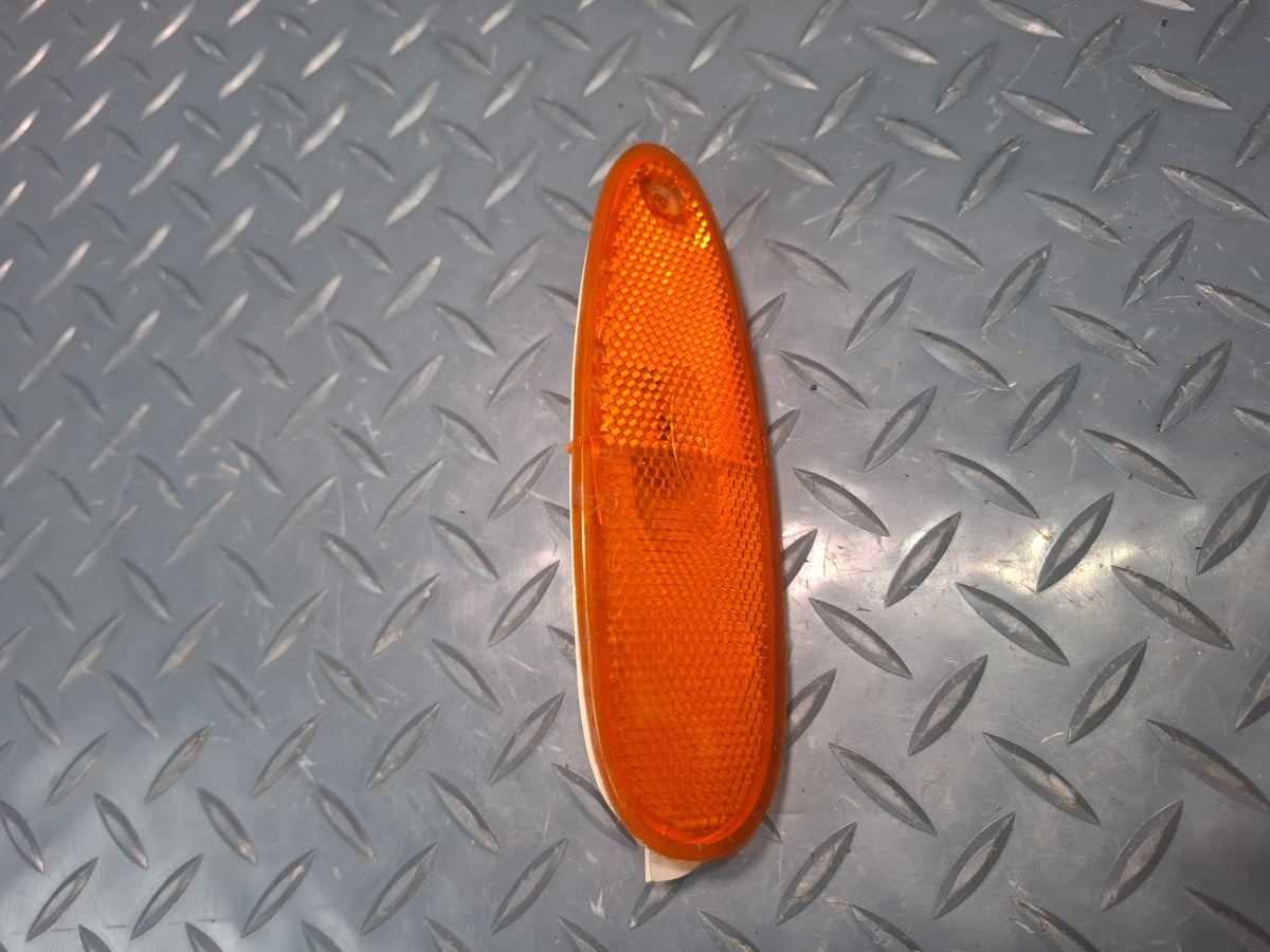 02-05 Ford Thunderbird Front Left & Right Side Marker Light Lamp Set Damaged