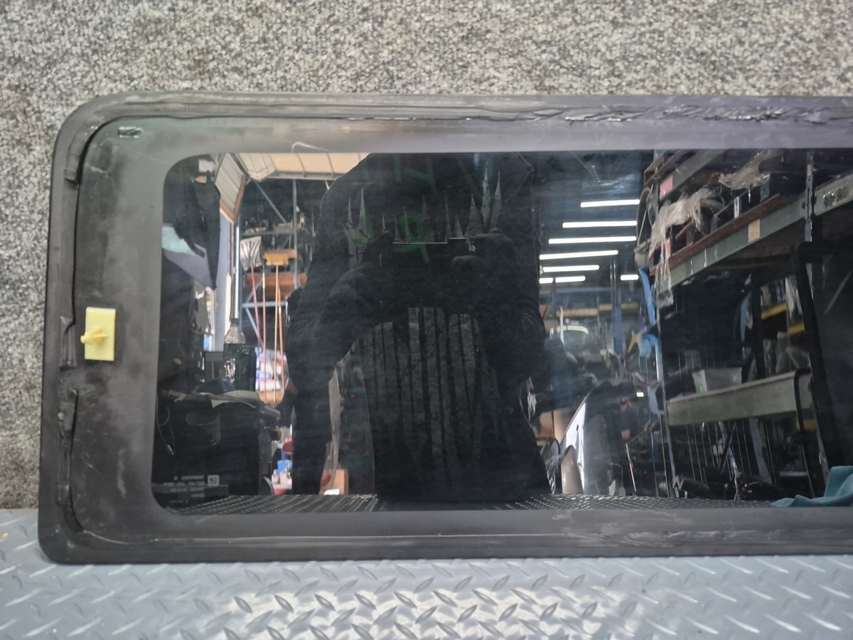 2003-2007 Hummer H2 Rear Left Driver Side Quarter Glass Window