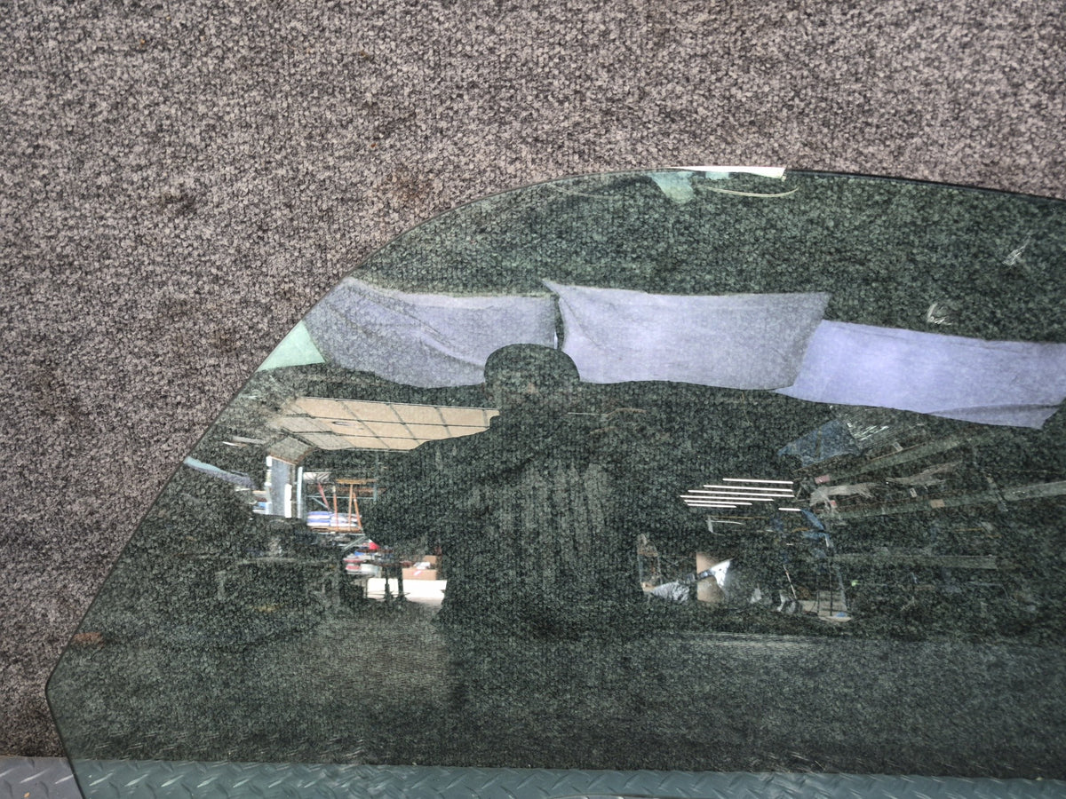 02-05 Ford Thunderbird Right Passenger Door Glass Window OEM