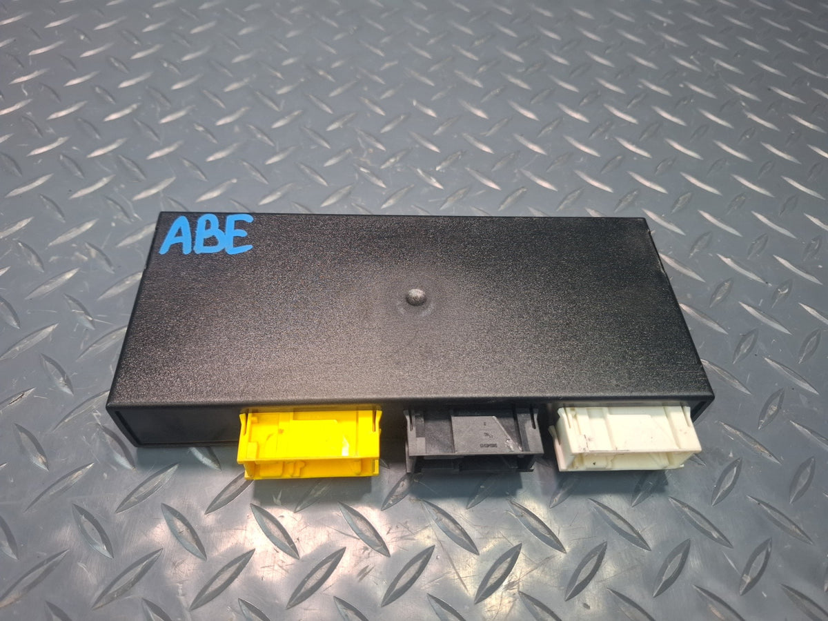 1991-1997 BMW E31 840Ci GM2 Basic Control Module Unit 1383410