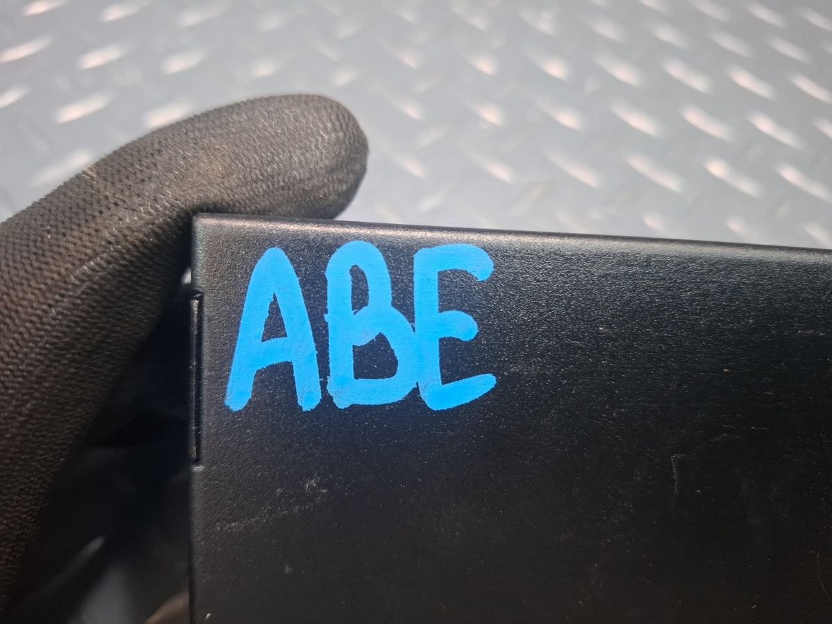 1991-1997 BMW E31 840Ci GM2 Basic Control Module Unit 1383410