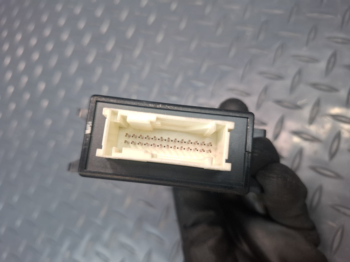 1994-1997 BMW E31 840Ci Right Door Controlmodule 1383414