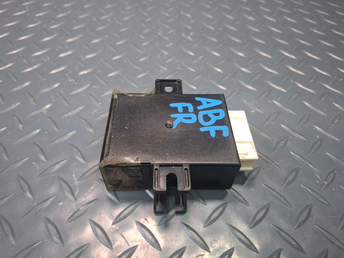 1994-1997 BMW E31 840Ci Right Door Controlmodule 1383414