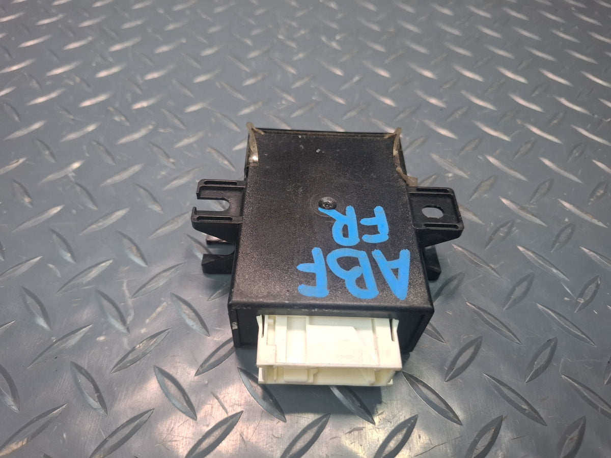 1994-1997 BMW E31 840Ci Right Door Controlmodule 1383414