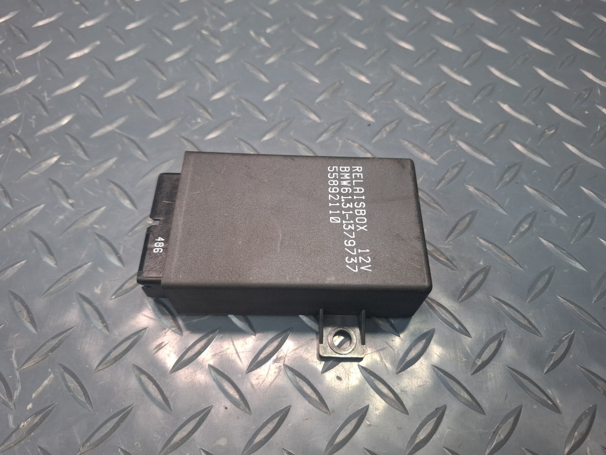 1994-1997 BMW E31 840Ci Climate Control Relay Module 1379737