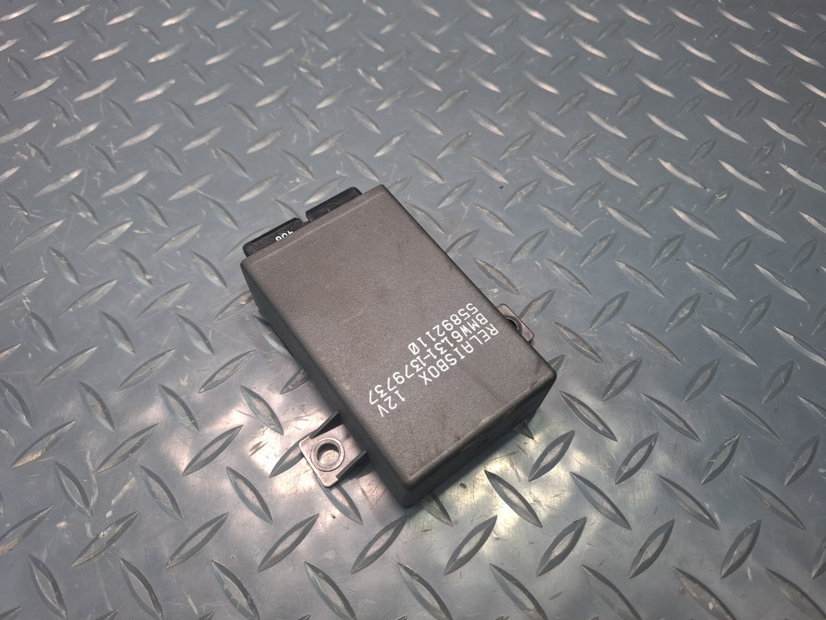 1994-1997 BMW E31 840Ci Climate Control Relay Module 1379737