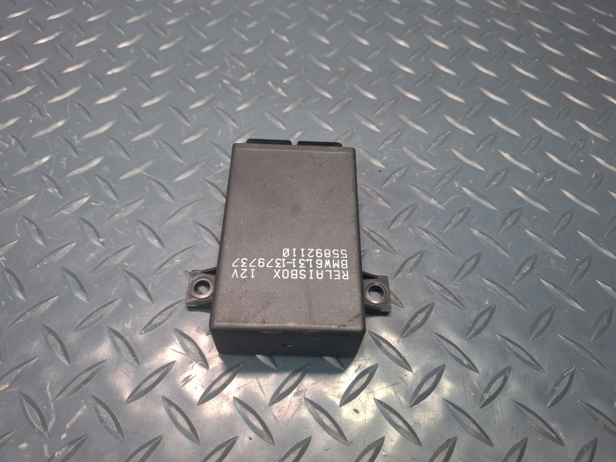 1994-1997 BMW E31 840Ci Climate Control Relay Module 1379737