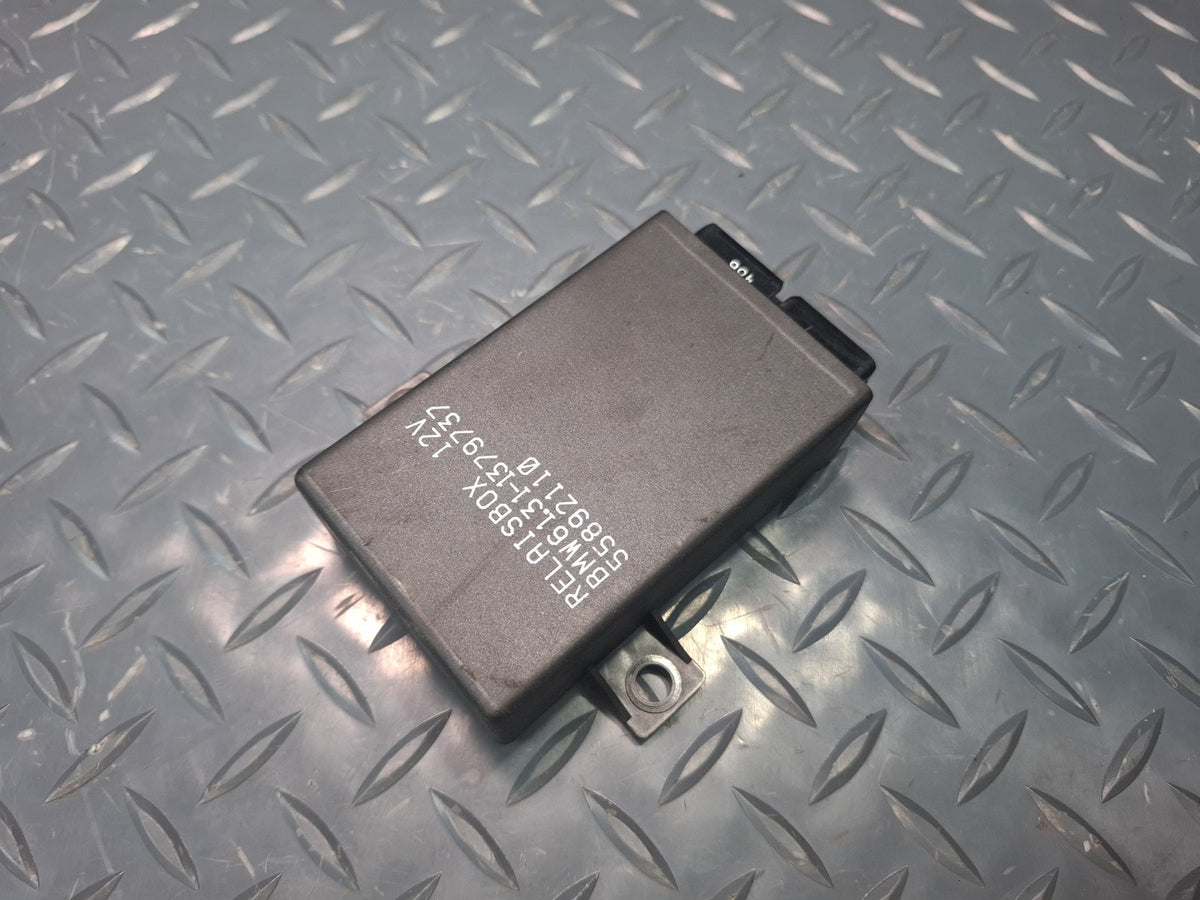 1994-1997 BMW E31 840Ci Climate Control Relay Module 1379737