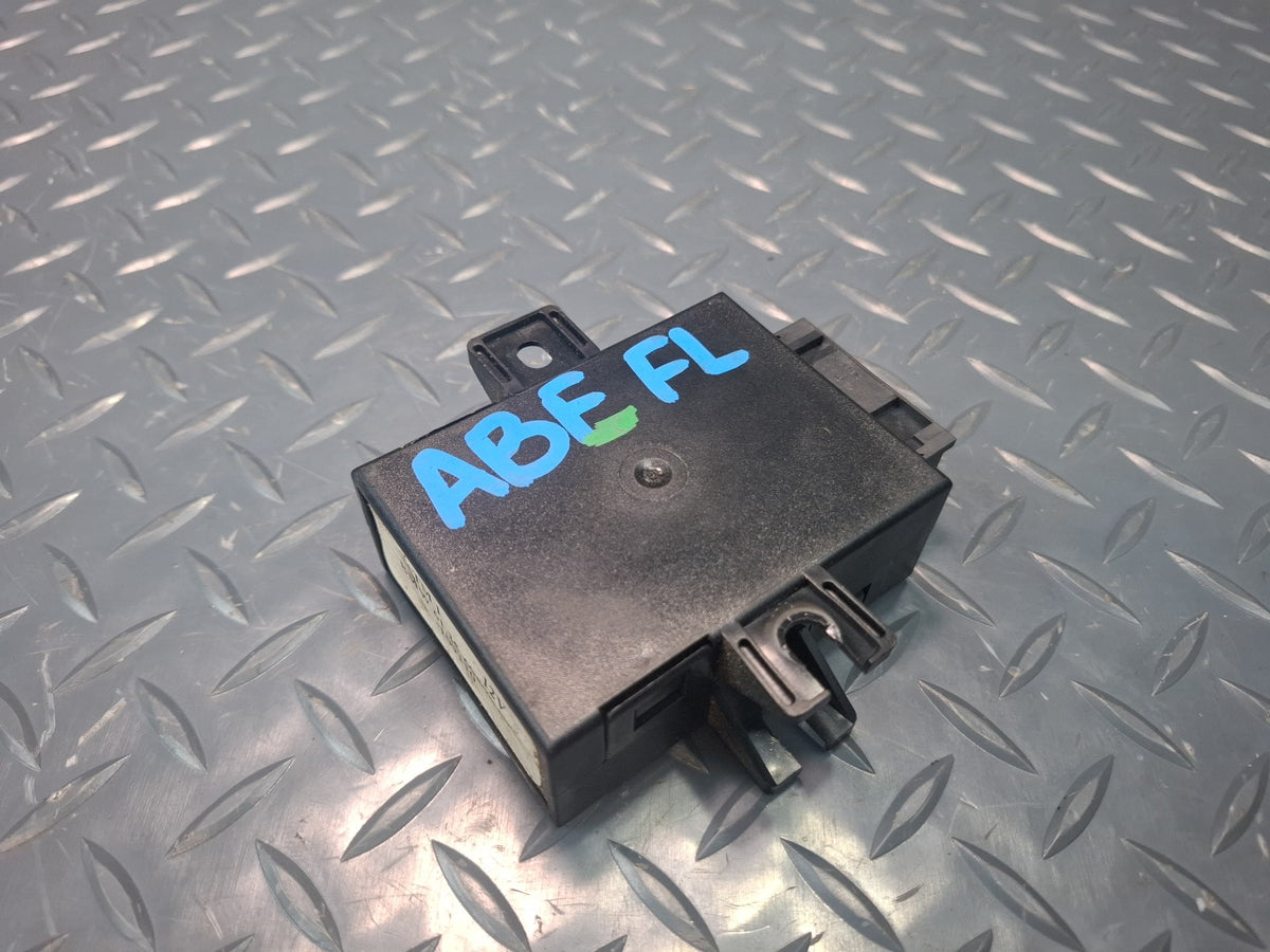 1994-1997 BMW E31 840Ci Left Door Control Module 6957040