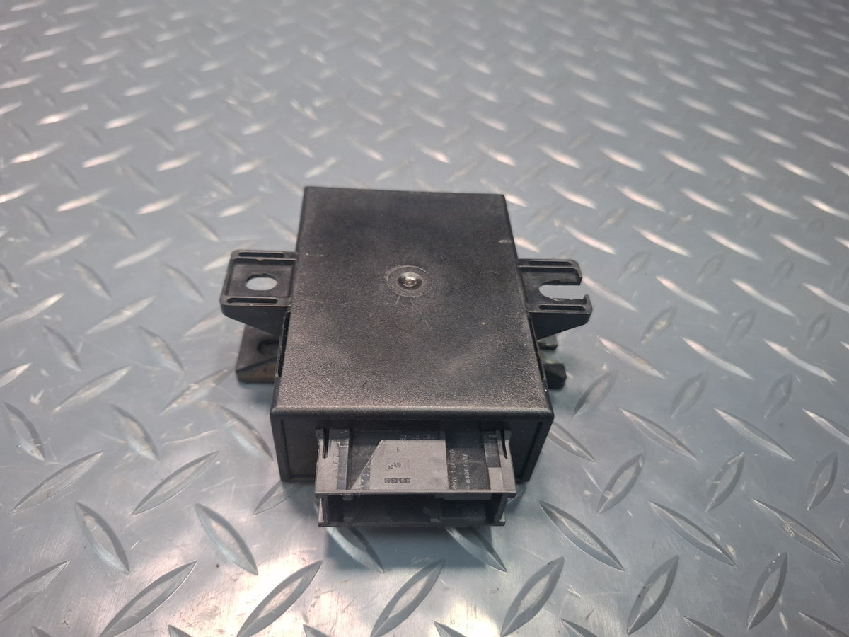 1994-1997 BMW E31 840Ci Left Door Control Module 6957040