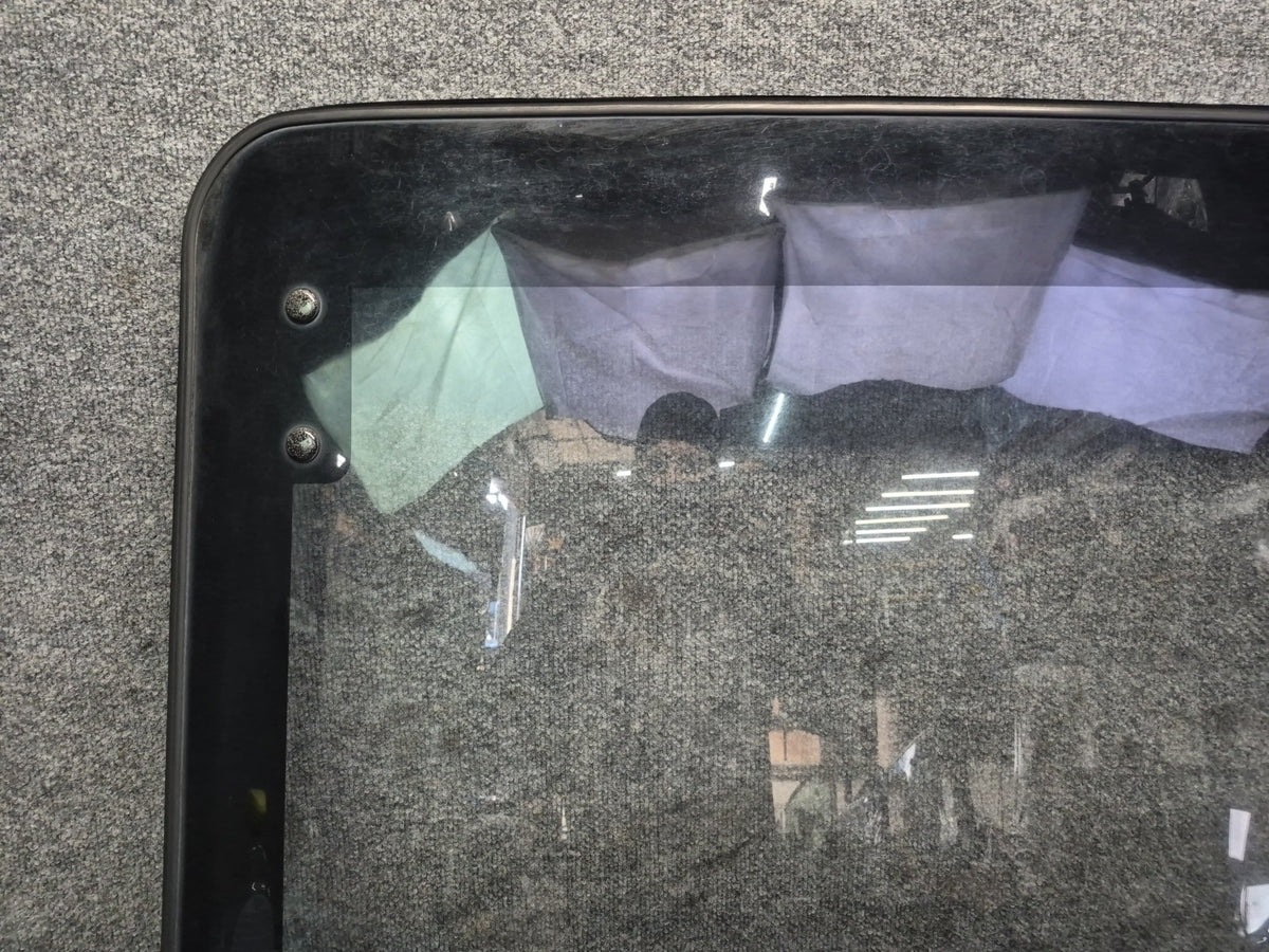 94-95 Toyota Hiace KZH106W Middle Upper Sunroof Moon Roof Window Glass OEM