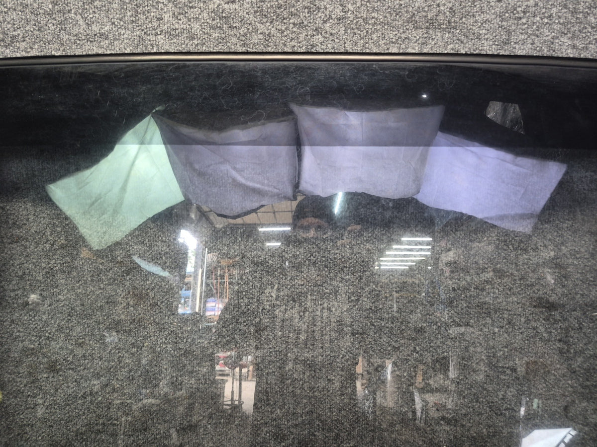 94-95 Toyota Hiace KZH106W Middle Upper Sunroof Moon Roof Window Glass OEM