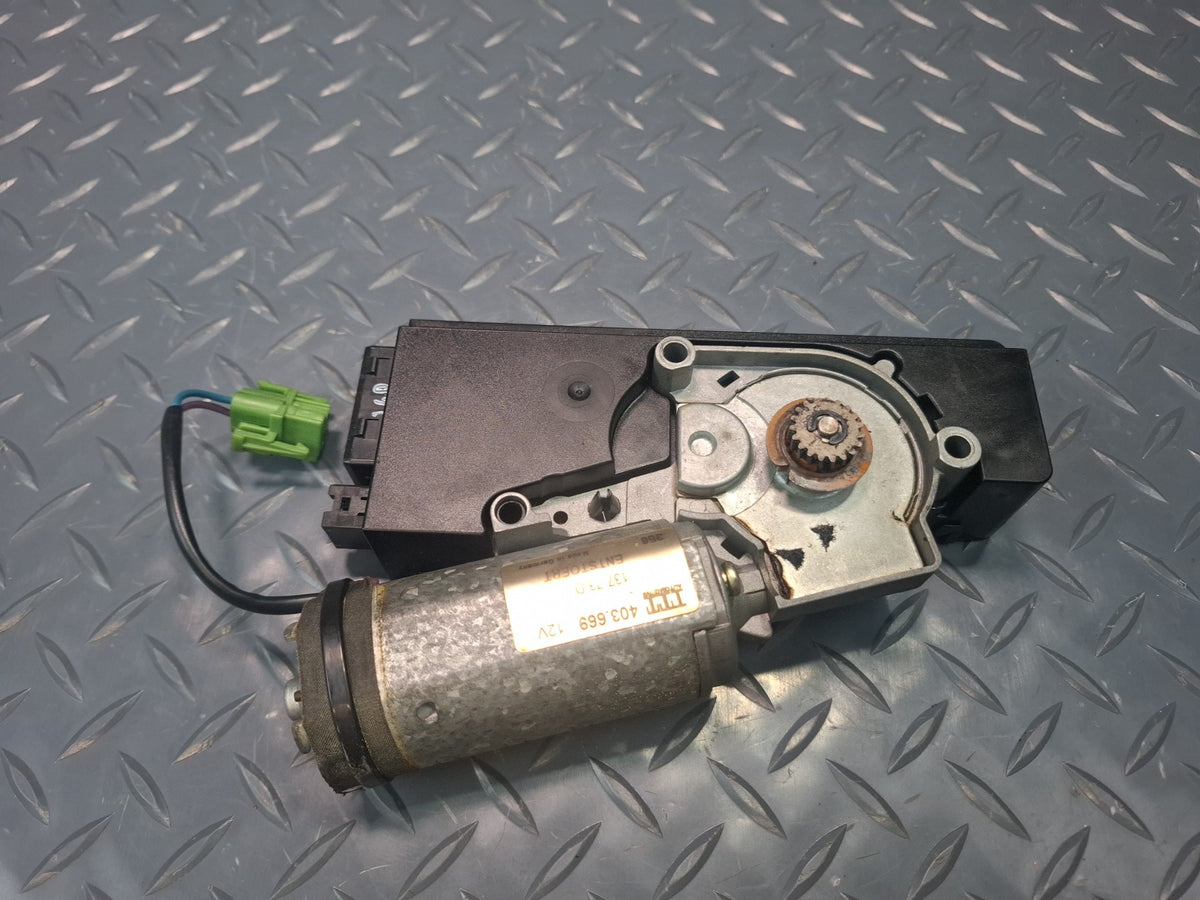 1994-1997 BMW E31 840Ci Sunroof Motor Drive Unit 1383419