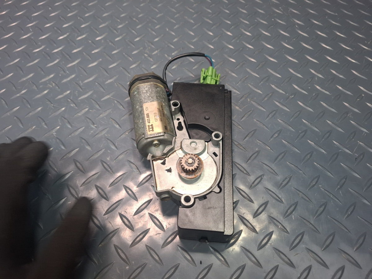 1994-1997 BMW E31 840Ci Sunroof Motor Drive Unit 1383419